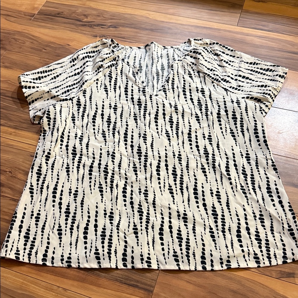 Black and White Patterned Blouse